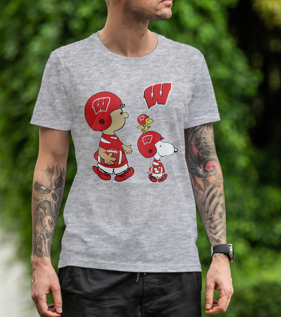 Wisconsin Badgers Snoopy Football Helmet Peanuts Characters Walking Together T-Shirt