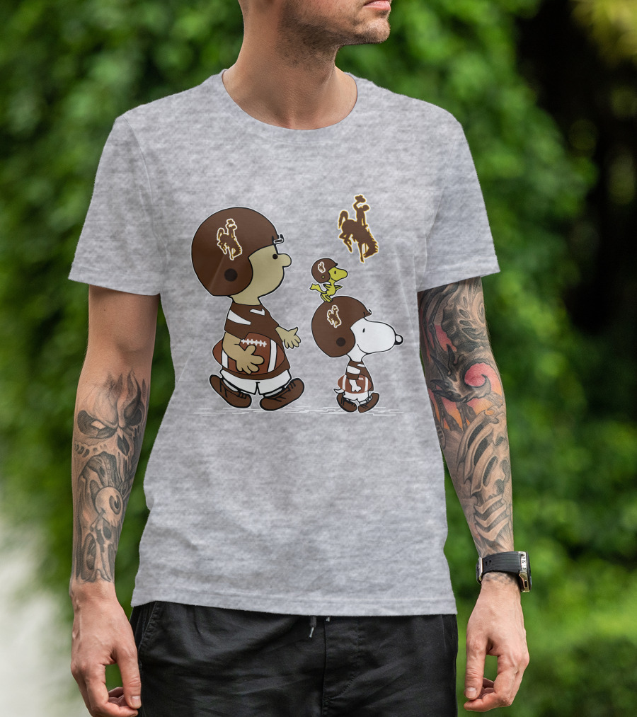 Wyoming Cowboys Peanuts Characters Football T-Shirt