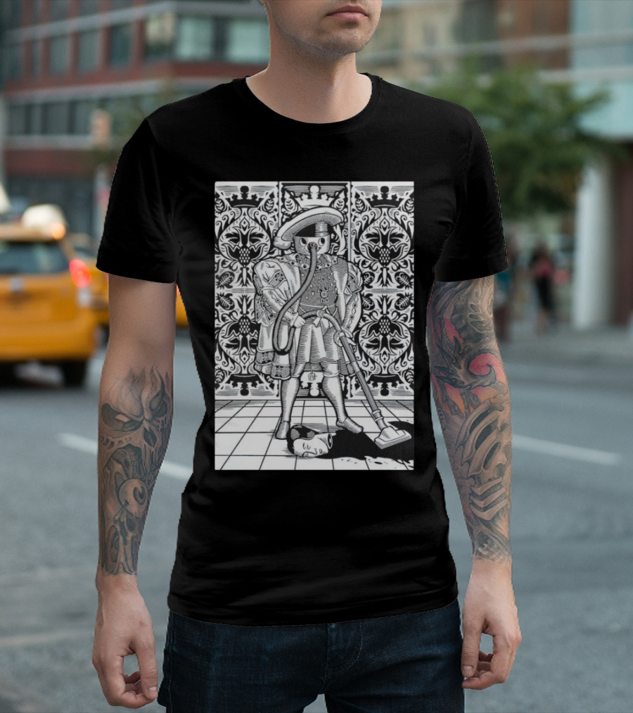 King Henry Vacuum Renaissance Robot T-Shirt