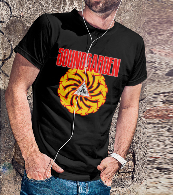 Soundgarden Badmotorfinger Album Cover Iconic Logo Spiral T-Shirt
