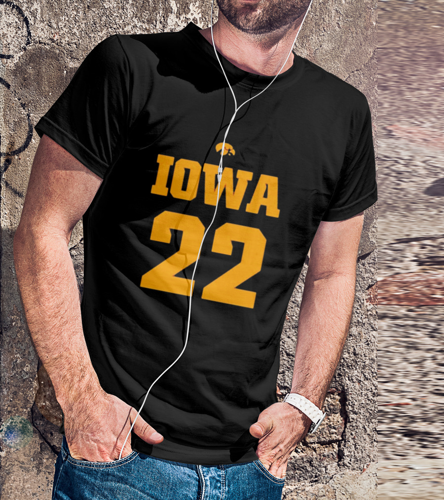 Iowa Hawkeyes 22 Caitlin Clark T-Shirt