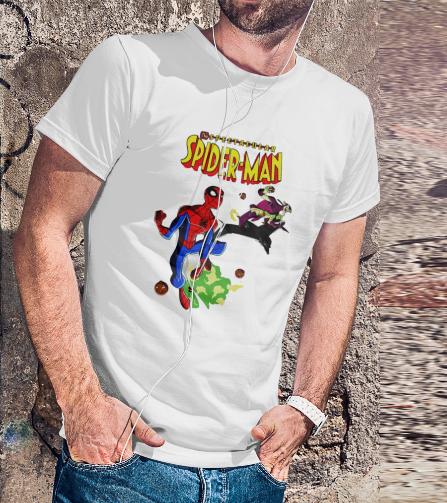 The Spectacular Spider-Man Versus Green Goblin Battle Scene T-Shirt