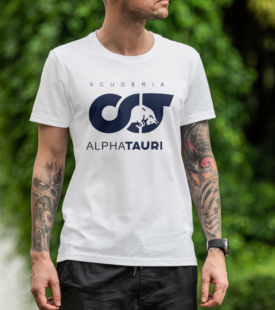 SCUDERIA ALPHATAURI Formula One Team Logo Blue Bull T-Shirt