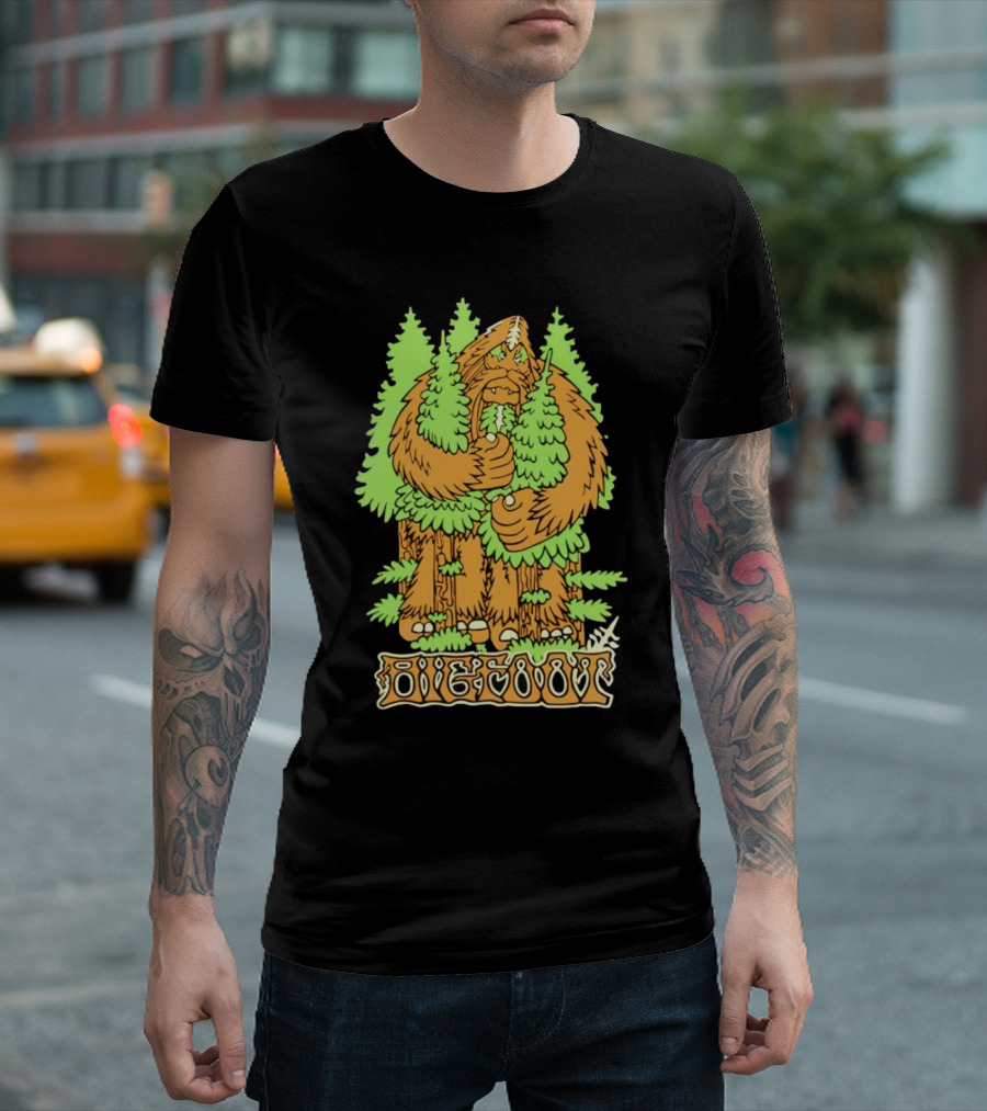 Bigfoot Hug Tree Forest Creature Retro T-Shirt