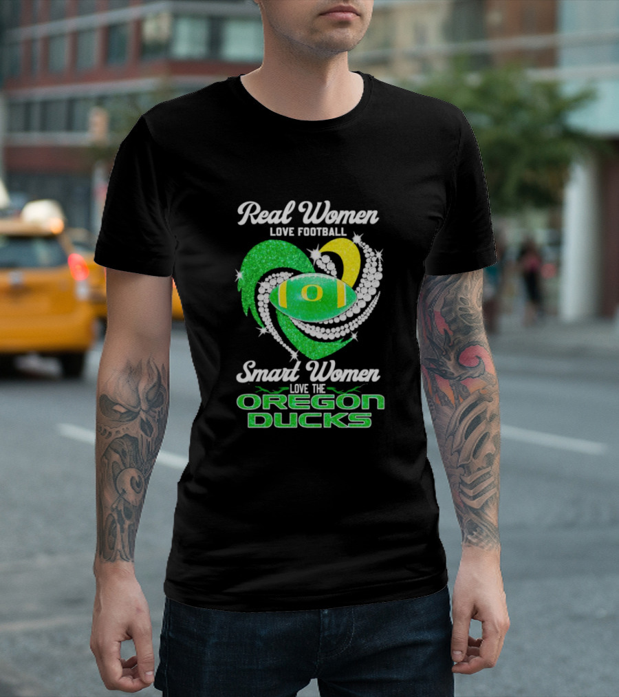 Real Women Love Football Smart Women Love the Oregon Ducks Diamond Heart T-Shirt