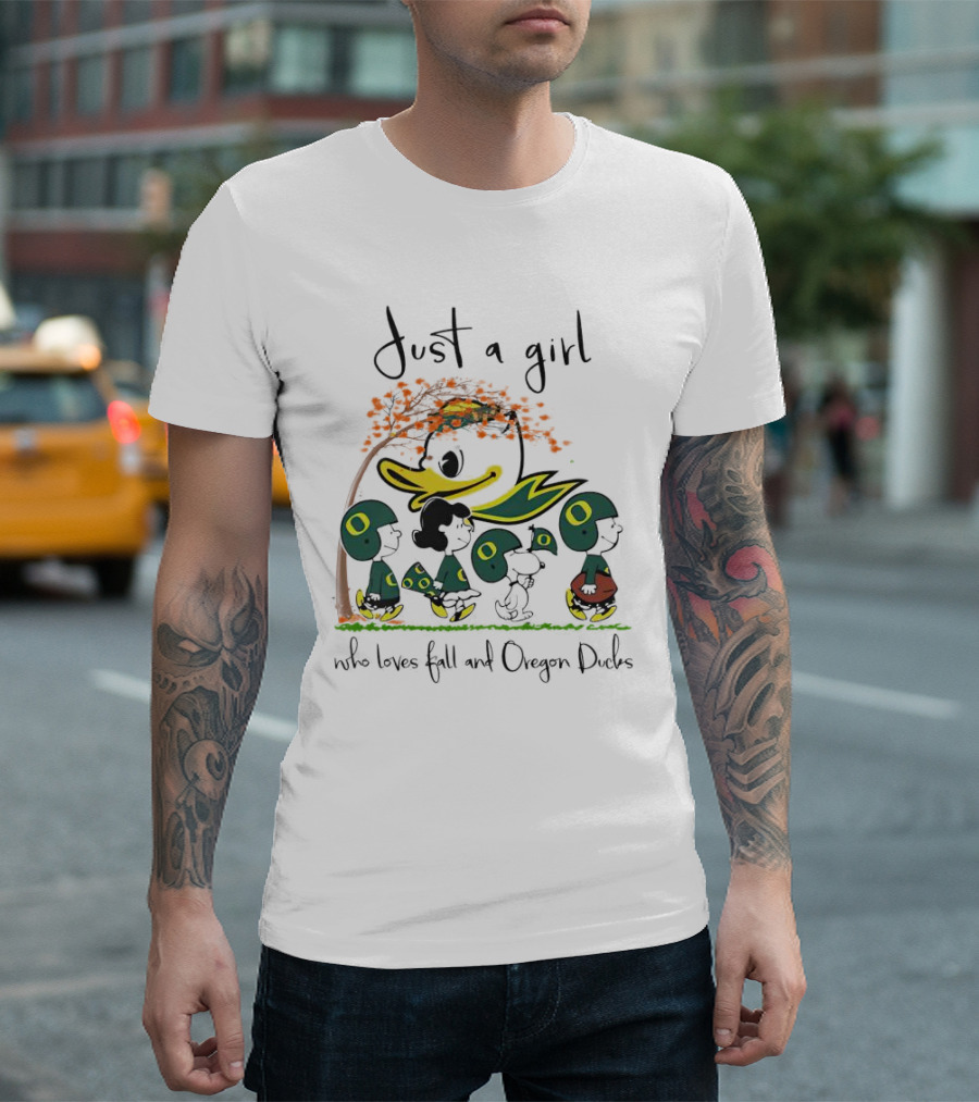 Just a Girl Who Loves Fall and Oregon Ducks Peanuts Characters T-Shirt