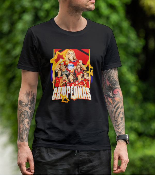 Real Madrid C.F. Campeonas Del Mundo Celebrating Victory With Stars And Smiling Athletes T-Shirt
