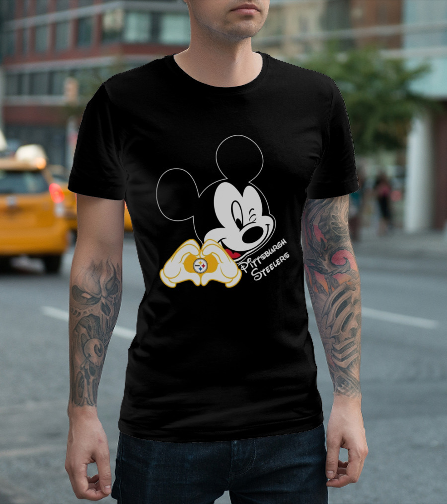 Mickey Mouse Heart Hands Pittsburgh Steelers T-Shirt