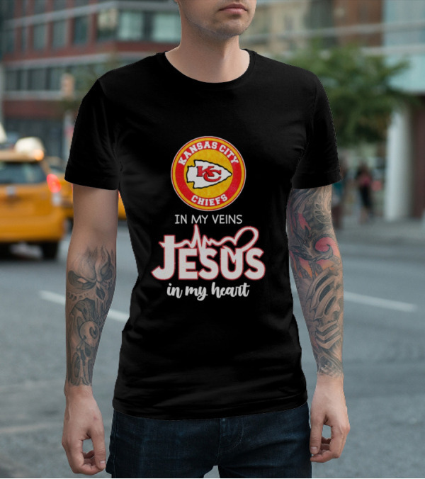 Kansas City Chiefs In My Veins Jesus In My Heart Football Faithful T-Shirt