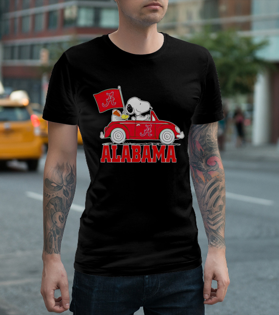 Snoopy And Woodstock Driving Red Car Alabama Crimson Tide Flag T-Shirt