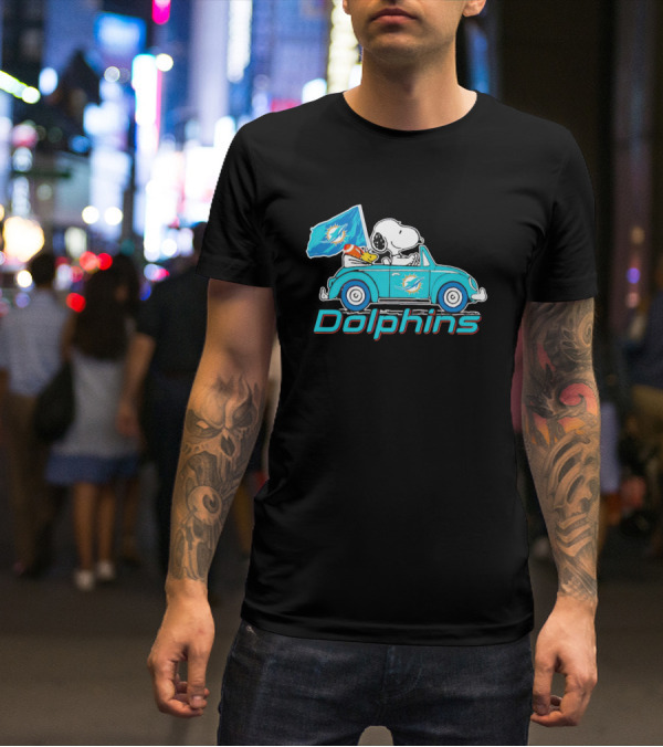 Snoopy And Woodstock Driving Car Miami Dolphins Flag T-Shirt