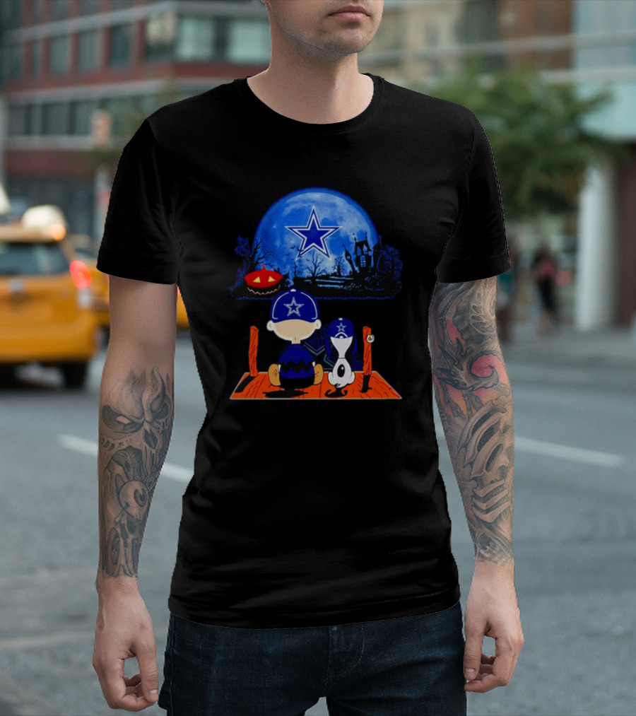 Charlie Brown and Snoopy Dallas Cowboys Halloween Under Blue Moon with Pumpkin T-Shirt