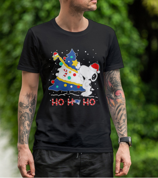 Snoopy Woodstock Decorating Christmas Tree New England Patriots Ho Ho Ho T-Shirt