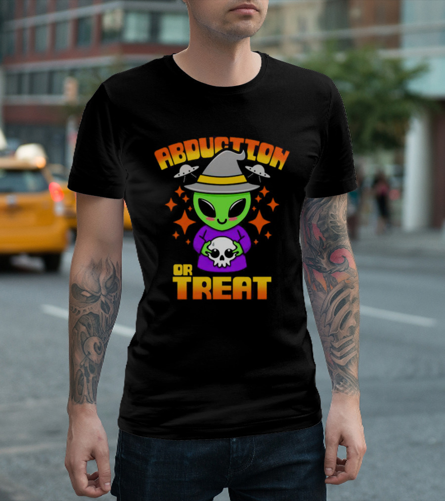 Abduction or Treat Alien Halloween Witch Hat UFOs T-Shirt