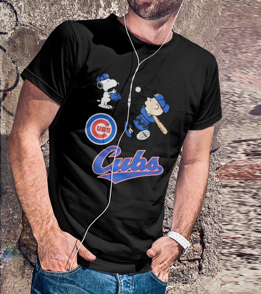 Snoopy And Charlie Brown In Chicago Cubs Baseball Uniforms T-Shirt