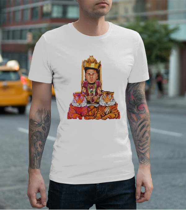 Jordan Travis King On Throne With Tigers Joe Exotic T-Shirt