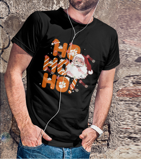 Clemson Tigers Santa Claus Ho Ho Ho Christmas Paw Print Snowflakes T-Shirt