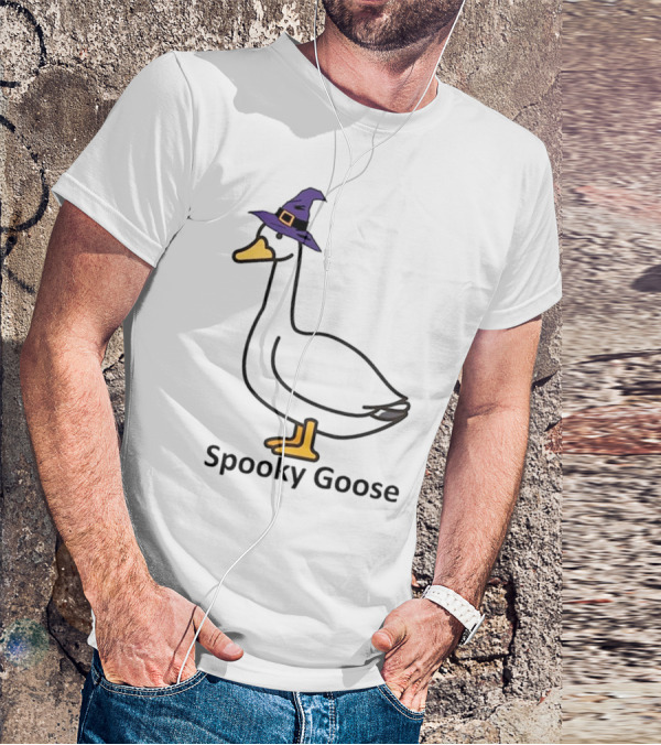 Spooky Goose Witch Hat Funny Goose Halloween T-Shirt