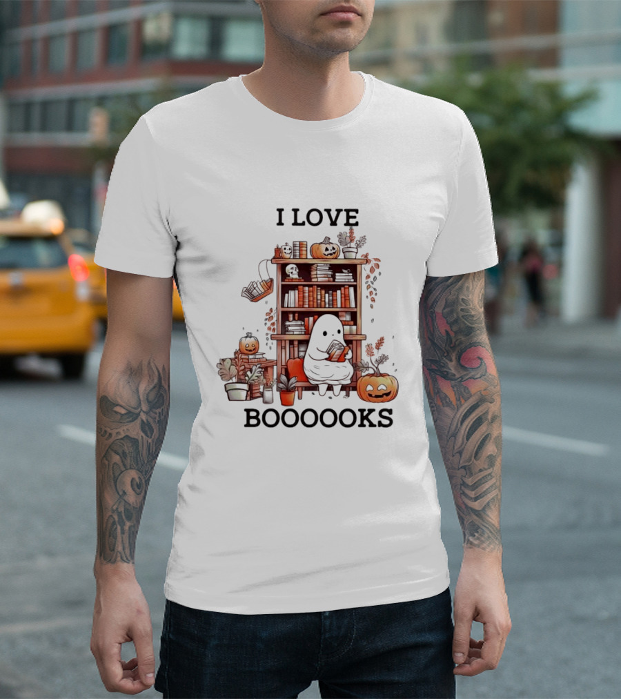I Love Boooooks Ghost Reading with Pumpkins and Bookshelf Halloween T-Shirt
