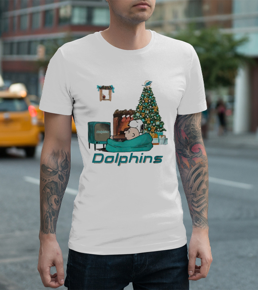 Charlie Brown Snoopy Watching Dolphins TV Christmas Tree T-Shirt