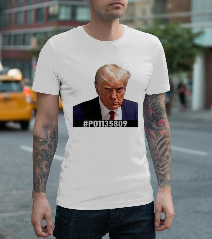 Donald Trump #P01135809 Surrender Mugshot T-Shirt