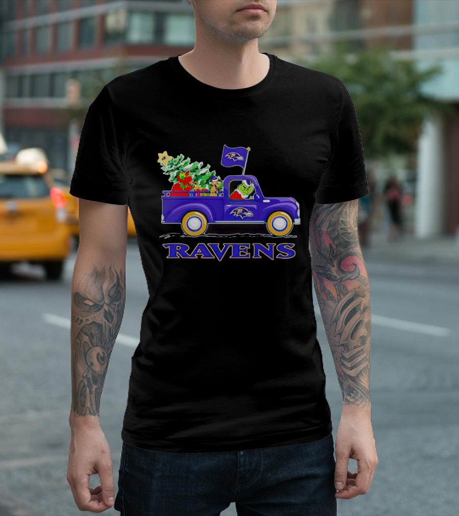 Grinch Driving Baltimore Ravens Christmas Truck T-Shirt