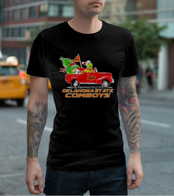 Oklahoma State Cowboys Christmas Grinch And Dog Driving Red OSU Car With Tree And Presents T-Shirt