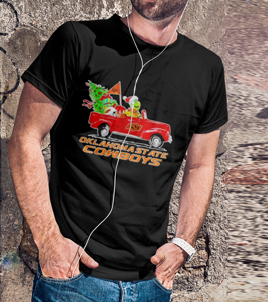 Oklahoma State Cowboys Christmas Grinch And Dog Driving Red OSU Car With Tree And Presents T-Shirt