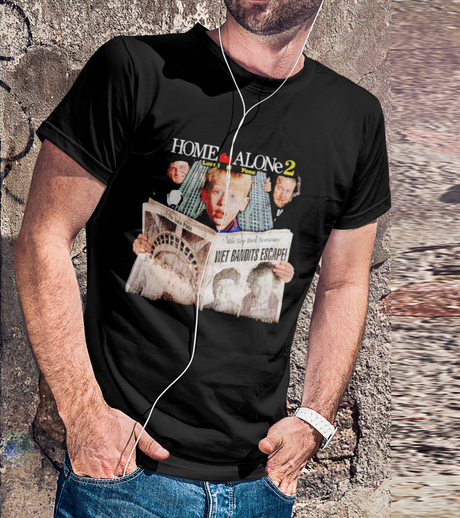 HOME ALONE 2 LOST IN NEW YORK WET BANDITS ESCAPE NEW YORK NEWSPAPER T-Shirt