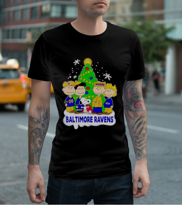 Baltimore Ravens Christmas Tree With Peanuts Characters T-Shirt