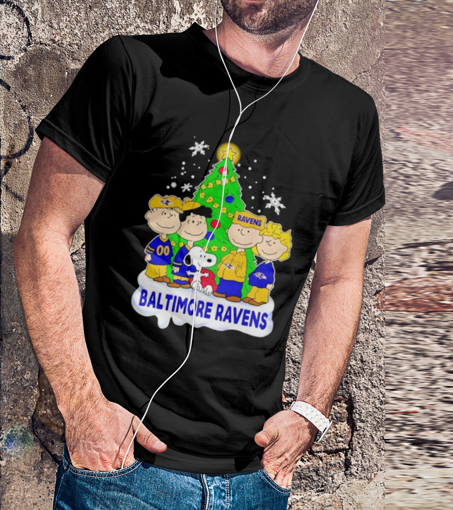 Baltimore Ravens Christmas Tree With Peanuts Characters T-Shirt