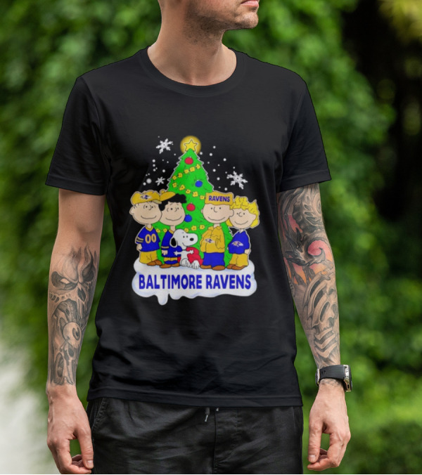 Baltimore Ravens Christmas Tree With Peanuts Characters T-Shirt