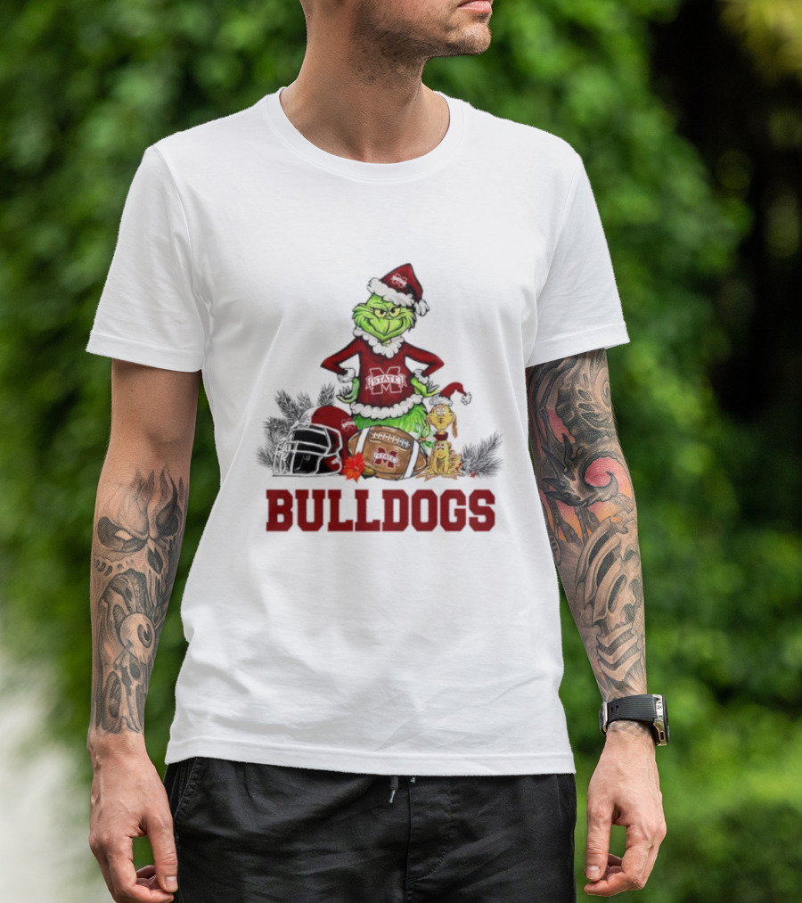 Bulldogs Grinch Max Dog Christmas Football Santa Hat T-Shirt