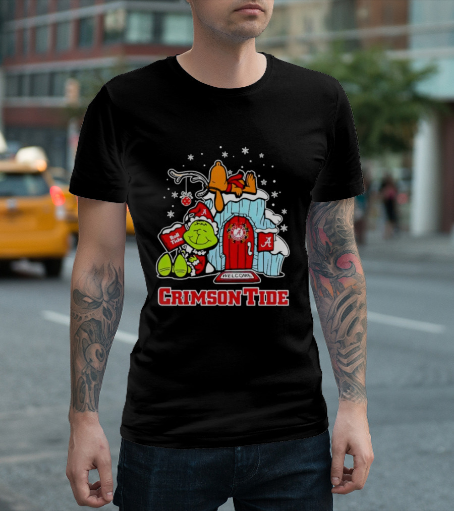 Alabama Crimson Tide Grinch and Snoopy Welcome Merry Xmas T-Shirt