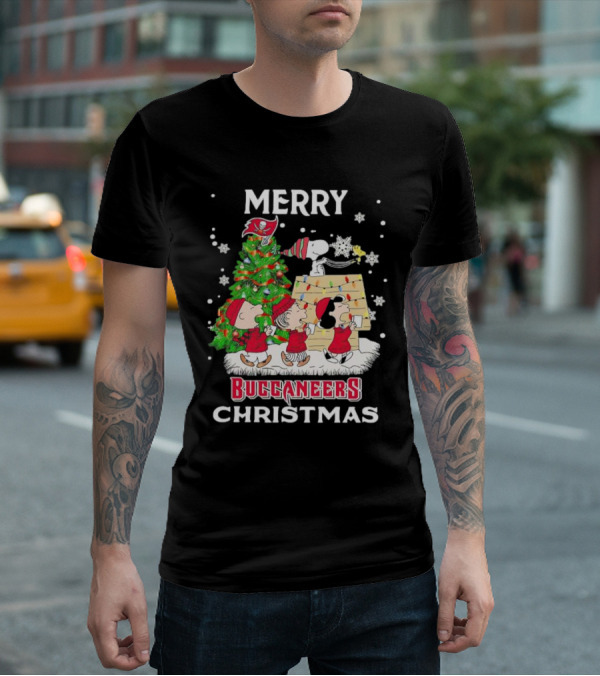 Merry Christmas Peanuts Characters Tampa Bay Buccaneers T-Shirt