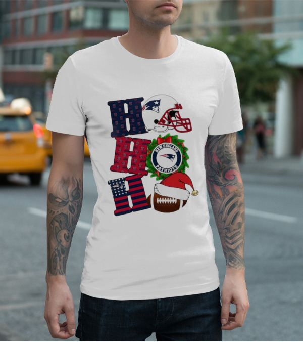 New England Patriots Ho Ho Ho Merry Christmas Football Helmet Wreath Santa Hat Football T-Shirt