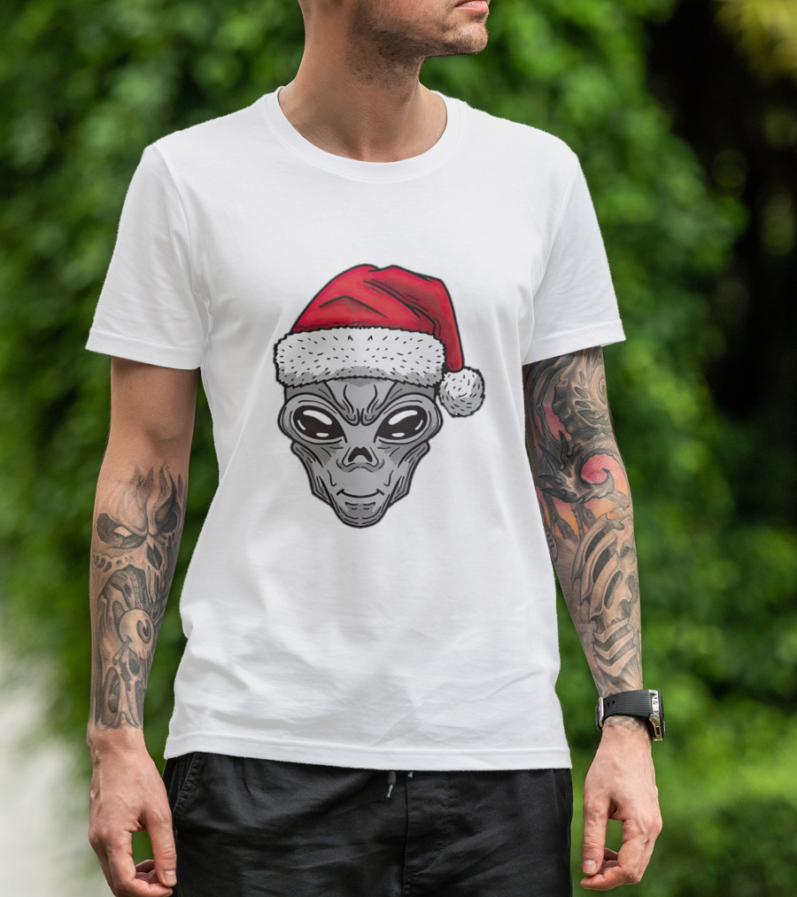 Santa Alien Christmas Hat Festive Extraterrestrial T-Shirt