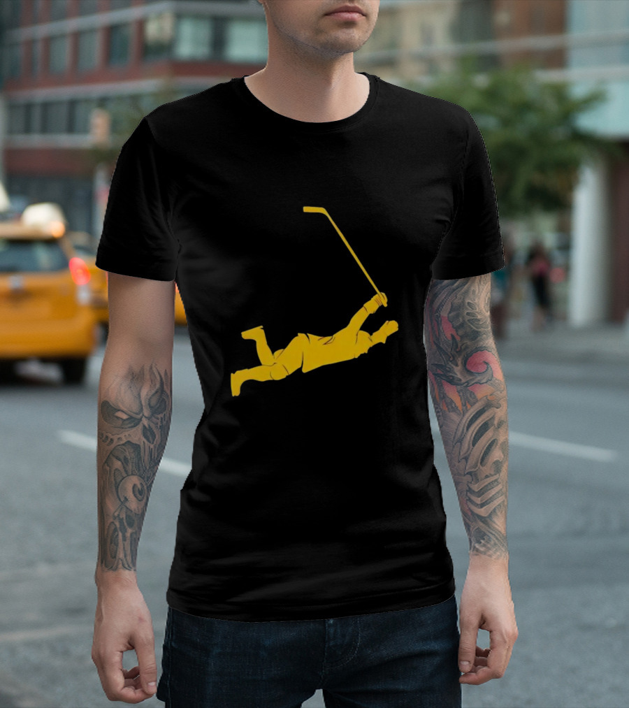 Bobby Orr Flying Hockey T-Shirt
