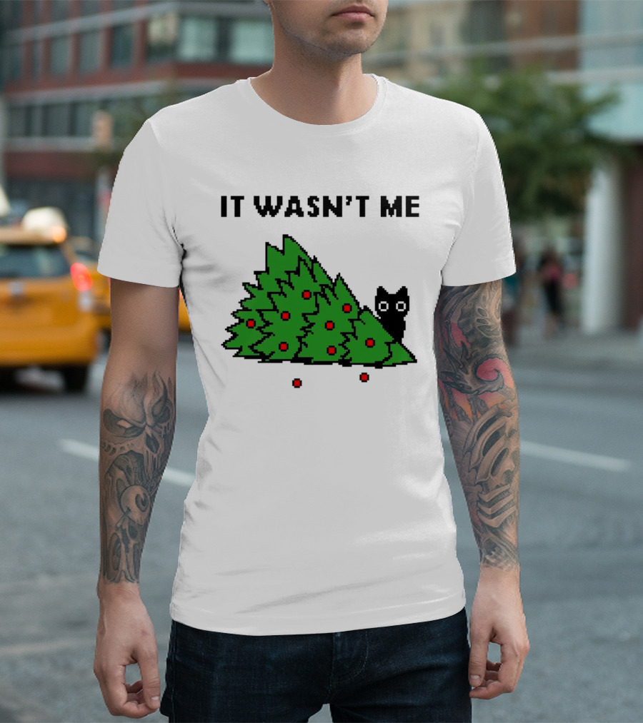Cat Hiding Behind Christmas Tree It Wasn't Me T-Shirt