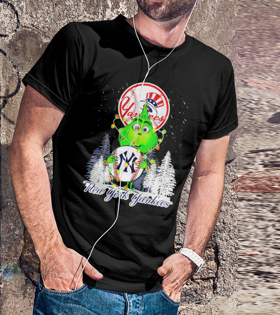New York Yankees Grinch Christmas Hug With Baseball And Trees T-Shirt