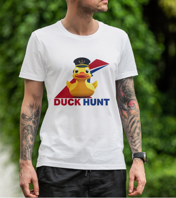 Cruising Duck Hunt Captain Rubber Duck Navy T-Shirt