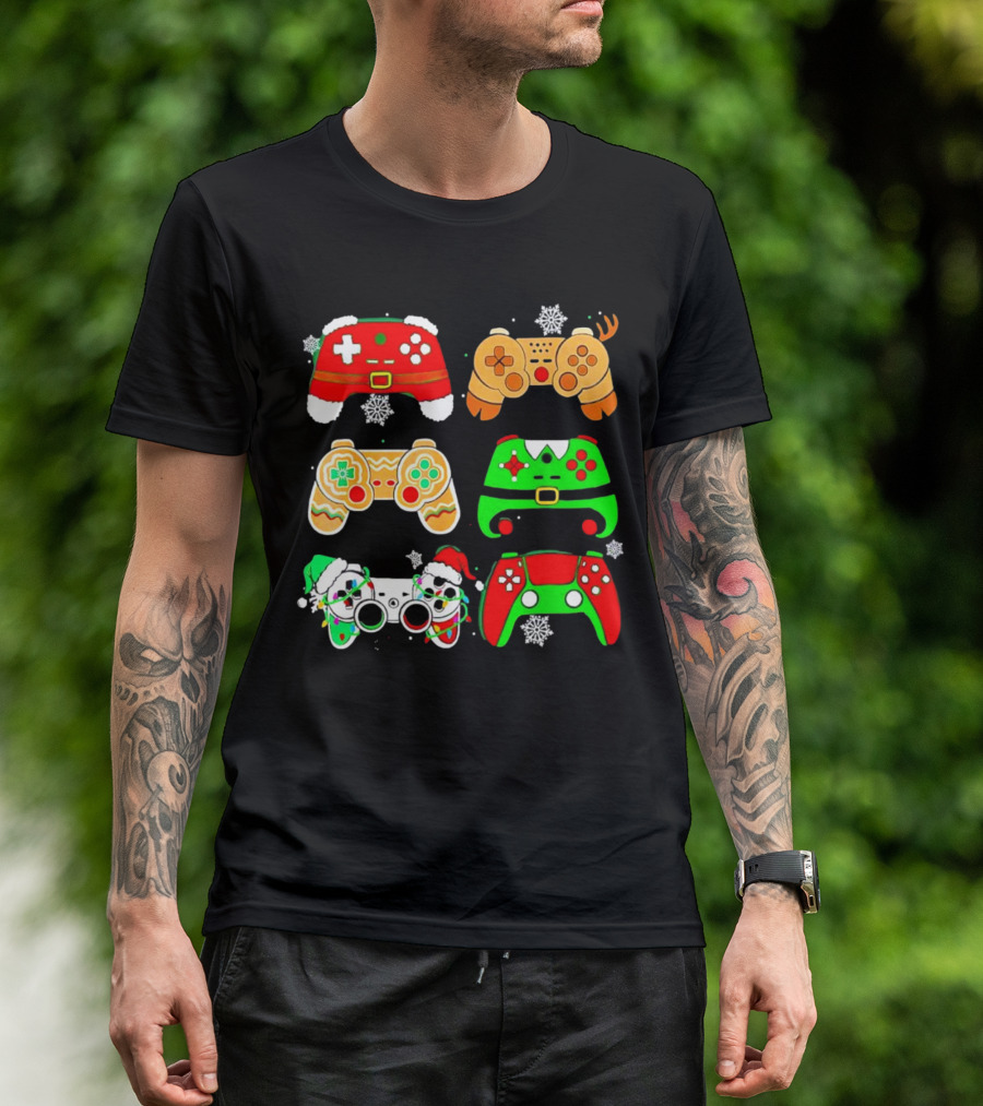 Santa Elf Gaming Controllers Christmas Gamer Holiday T-Shirt