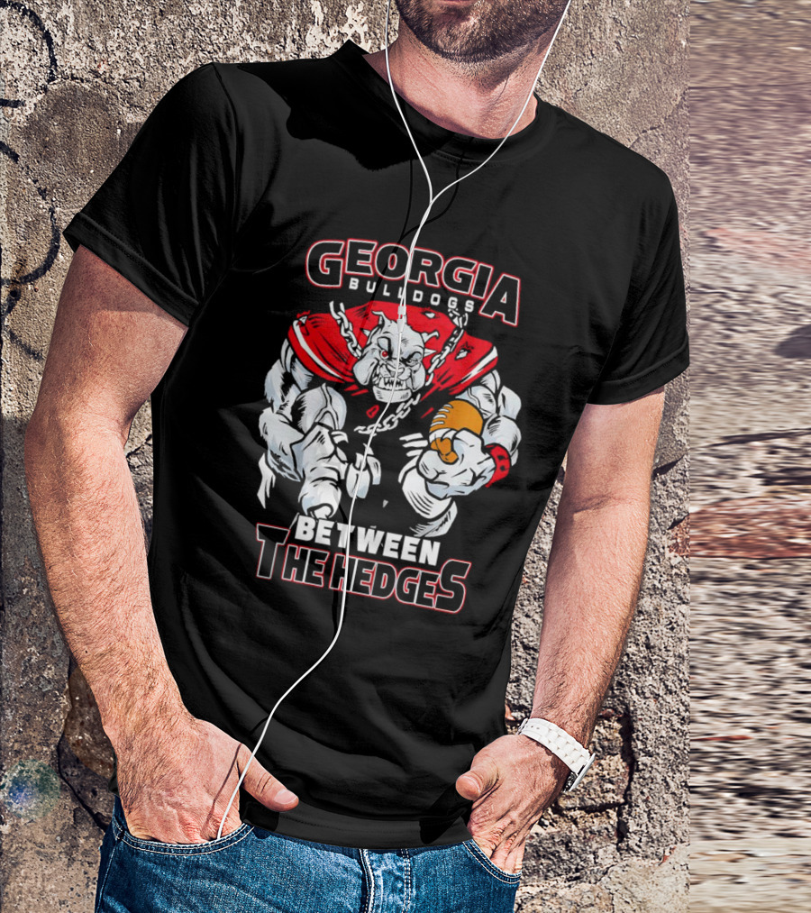 Georgia Bulldogs Between The Hedges Bulldogs Mascot Football T-Shirt