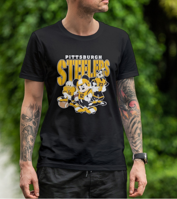 Pittsburgh Steelers Mickey Mouse Donald Duck Goofy Football Team T-Shirt