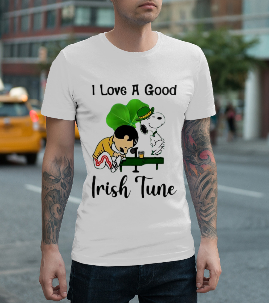 I Love A Good Irish Tune St Patrick Day Snoopy Piano Shamrock T-Shirt