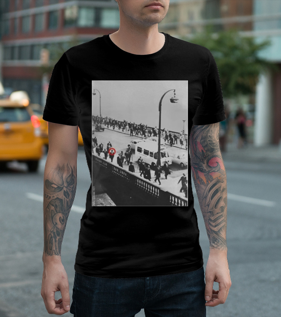 Peter Gabriel in 1977 Urban Crowd with Red Circle Highlight T-Shirt