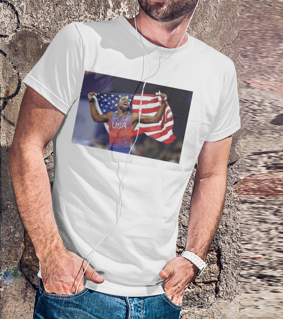 USA Track Champion Noah Lyles Celebrates 100M Victory Paris Olympics T-Shirt