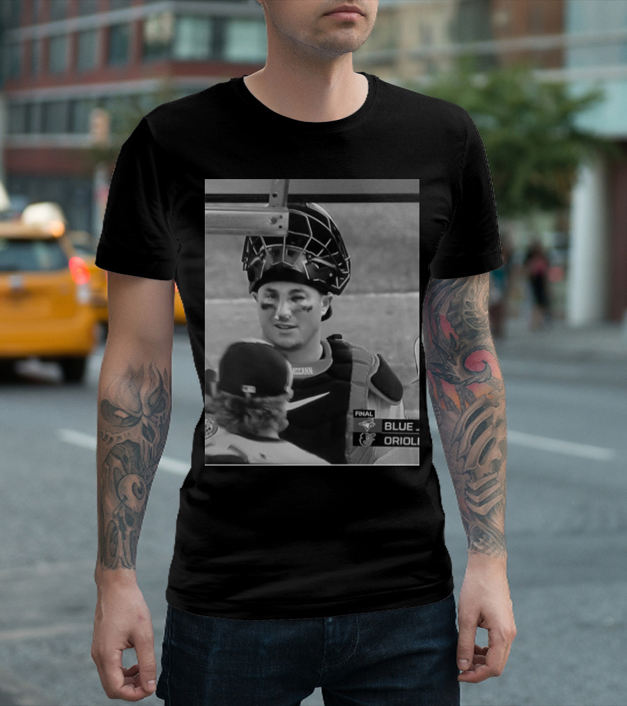 Orioles Catcher James Mccann Nosebleeds After Hit in Face During Game Against Blue Jays T-Shirt