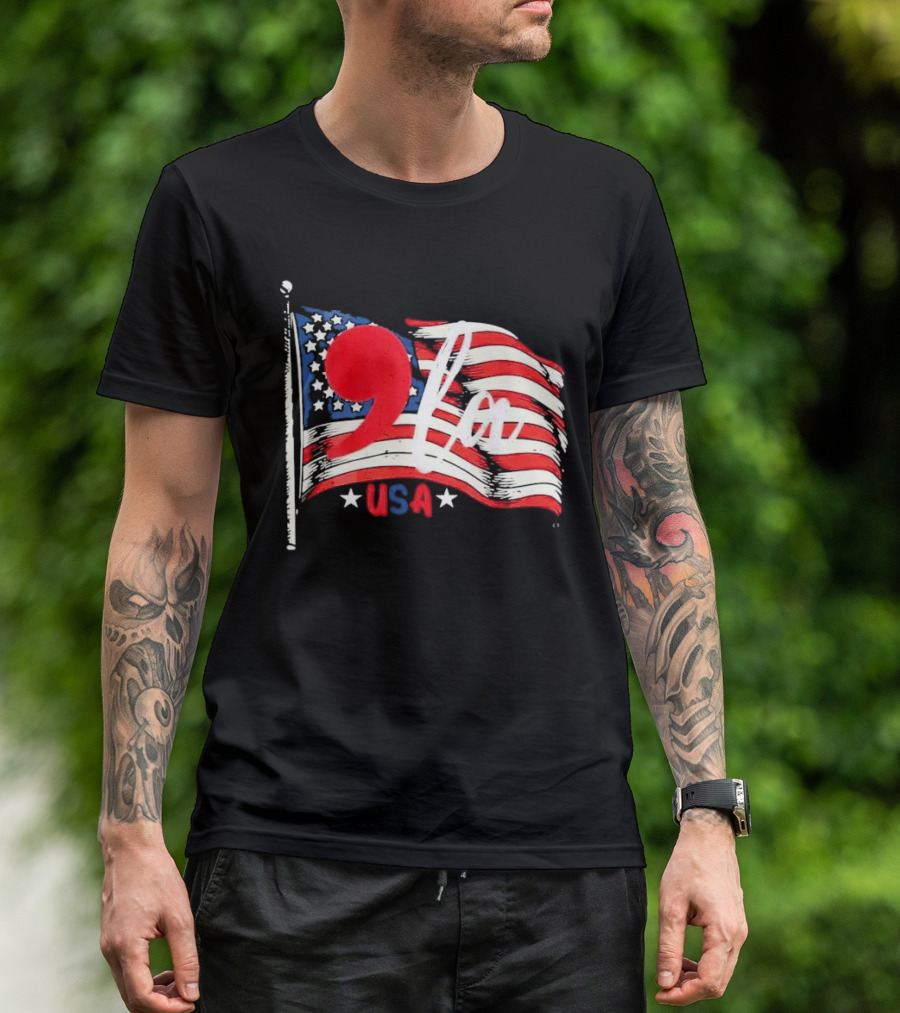 Comma La Kamala Harris For President 2024 USA Flag T-Shirt