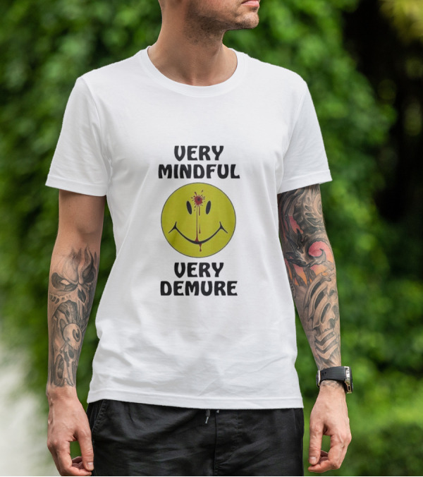 Very Mindful Very Demure Bloodied Smiley Face Icon T-Shirt
